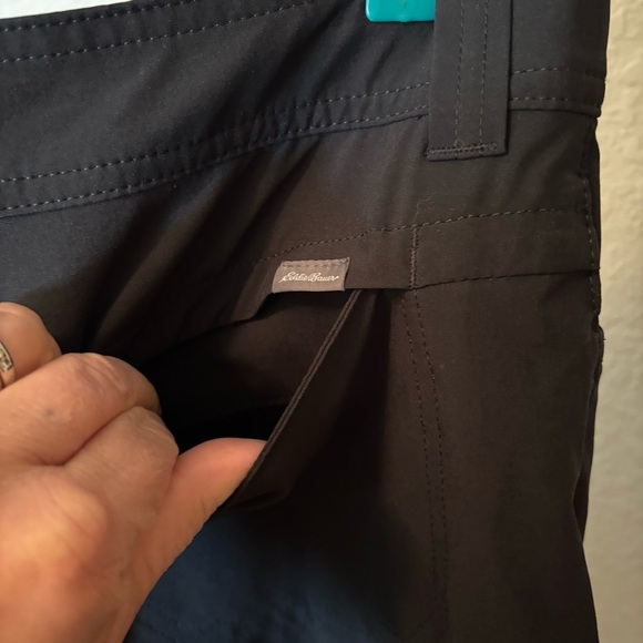 Eddie Bauer Women's 6 Skort Adventurer 2.0 Stretch UPF 50 Black - Picture 3 of 7